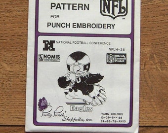 Vintage 80s pretty punch embroidery transfer pattern NFLH-25 Eagles NFL pkg sealed nip unused