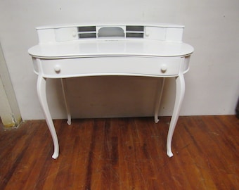 White kidney shaped desk