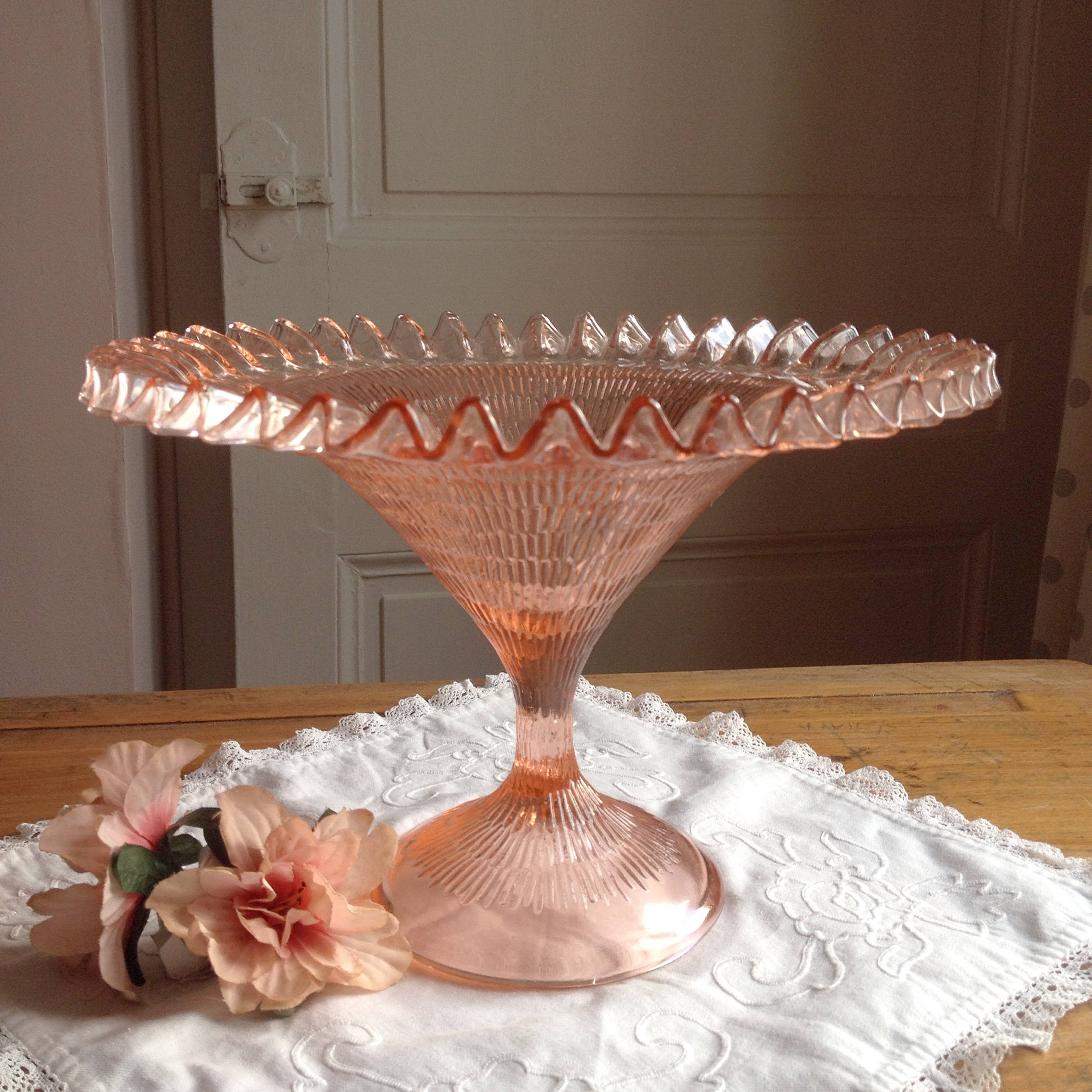 Pedestal pink glass cake stand Depression glass fruit bowl