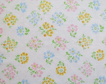 Vintage Sheet Fabric Fat Quarter - Pastel Floral Blocks