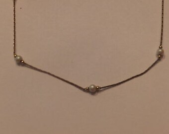 Vintage Delicate Monet Gold and Pearl Necklace Costume Jewelry