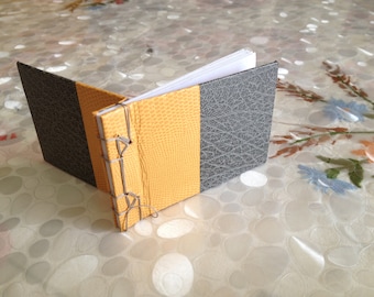 Japanese book two-tone, 6 / 9cm with skivertex cover. Japanese handmaked notebook, with two colors