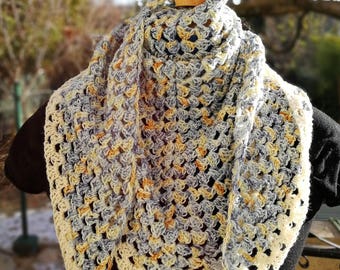 Wool scarf / shawl 100% tip