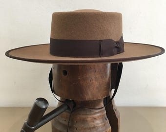 Portuguese style riding hat