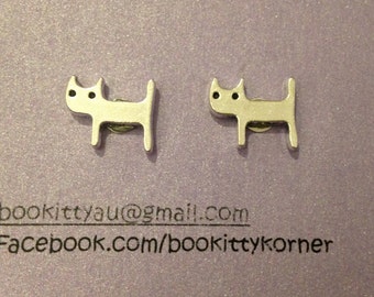 Cat Stud Earrings with Surgical Steel findings 12mm