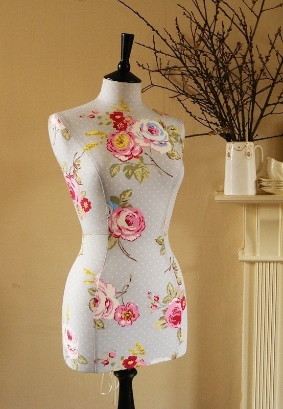 Display Mannequin Pretty Vintage Floral Print Dressform Bust