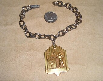 Vintage Bracelet With Solid Gold Tone Apollo God Charm 1940's Jewelry 6046