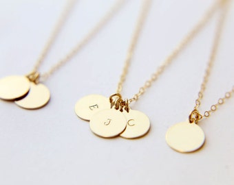 Personalized Gold Circle Initial Necklace / Gold Filled Disk Necklace/ Personalized Gift EP010