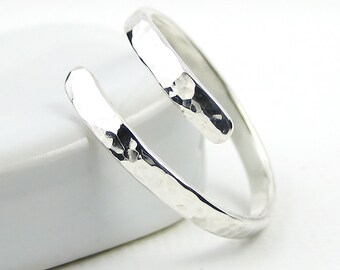 Hammered Sterling Silver Ring, Thumb Ring, Wrap Around Ring, Statement Ring, Bypass Ring, Sterling Silver Jewellery