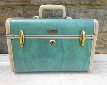 Vintage Samsonite Green Marbled Train Case Suitcase Overnight Luggage with Mirror Aqua Teal Seafoam Storage Case Travel Decor Wedding