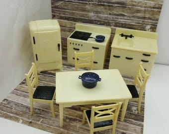 Renwal White and Black Retro Kitchen Toy Dollhouse Fridge Stove Sink Table and Chairs