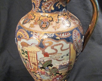 Gorgeous Satsuma pitcher with a great amount of detail