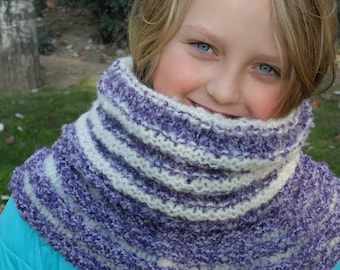 Teen Girl Bouclé Chunky Hooded Cowl, Snood, Neckwarmer, Purple and White,Reversible, Seamless