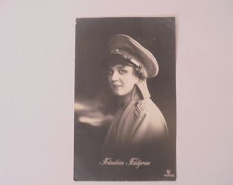 Vintage German Postcard - Fraulein Feldgrau - 1915