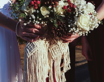 Macrame Flower Holder | Wedding Bouquet Holder | Wedding Flower Wrap | Boho Wedding | Bouquet Wrap | Hippie Wedding | Bridal bouquet holder