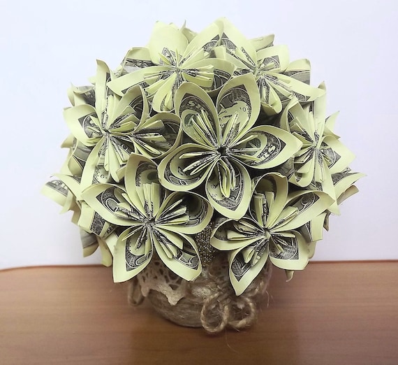 Items similar to Мoney bouquet of flowers,origami flowers . money ...