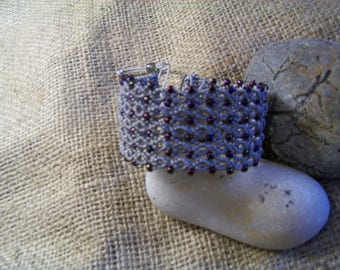 micro macrame bracelet with beads
