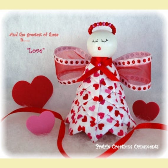 no-sew-quilted-fabric-or-wired-ribbon-angel-ornament-pattern