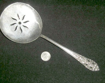 Vintage Signed Fine Arts Sterling Silver Crown Princess Pattern Tomato Server 1940's No Monogram