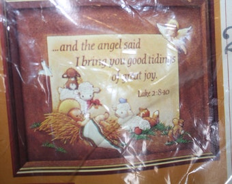 Creative Circle KIT Good Tidings 2143 Needlework Crewel Luke 2: 8-10 The Angel Said I Bring You Good Tidings of Great Joy