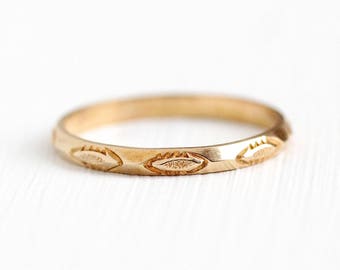 Vintage Wedding Band - 10k Rosy Yellow Gold Dainty Stacking 40s Ring - Retro 1940s Size 4 3/4 Eternity Engraved Pattern Petite Fine Jewelry