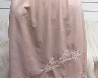 Vintage Beige Vanity Fair Half slip Medium #507
