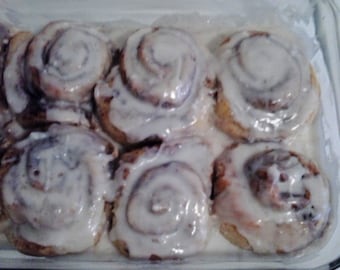 Large Cinnamon Rolls with icing dozen