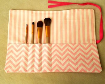 Makeup Brush Roll | Makeup Brush Case | Makeup Brush Holder | Makeup Brush Organizer | Cosmetic Brush Roll | Pink and White Polka-Dot