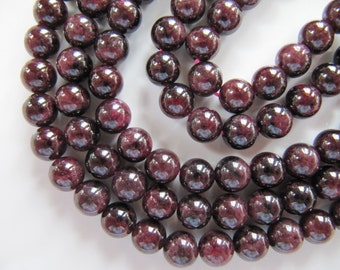 4mm Natural GARNET Stone Beads in Deep Red Burgundy, Round Gemstones, 1 Half Strand, Approx 48 Beads