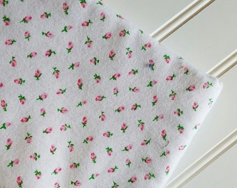 Marcus-Brothers-Fabric-By-The-Yard-Pink-Rose-Buds-Roses-Valentines-Day-Cotton-Flannel-Quilt-Fat-Quarter-Sew-DIY-Projects-Crafts-Supplies