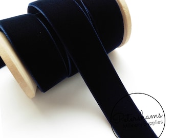 22mm Berisfords Velvet Ribbon for Millinery, Hat Trimming & Crafts 1 metre (1.09 yards) - Navy Blue (9419)