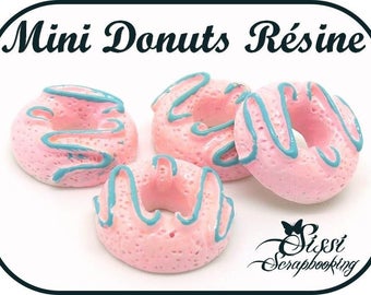 SET OF 4 MINI DONUTS MINIATURE PLASTIC KITCHEN CUPCAKES SCRAPBOOKING SCRAP CARD