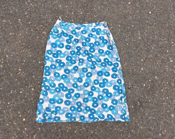 S/M 1950s silk pencil skirt