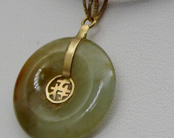 Vintage Lucky Green Doughnut Jade, 14kt Yellow Gold Pendant