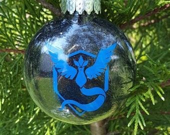 Team Mystic Pokemon Go Parody Christmas Holiday Ornament * Add Year and/or Name for FREE to back * Choice of Colors * Articuno * Blanche