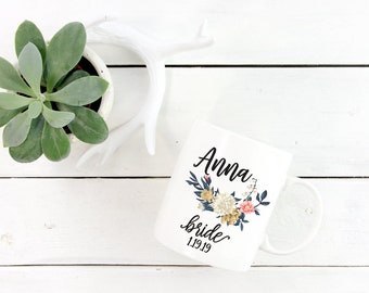Bride Mug Bridesmaid mug, Bridesmaid coffee mug, Bridal party gift, Bridesmaid mug with flowers, Happyism, Personalized mug, Bridesmaid gift