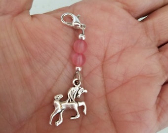 10 Pieces - UNICORN Zipper Pull party favors