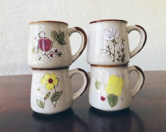 Vintage Flower Coffee Mugs (Set of 4)
