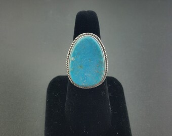 Natural Kingman turquoise ring - Navajo ring - sterling silver - size 9