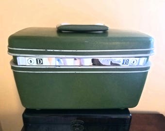 Avacodo Green Samsonite Train Case