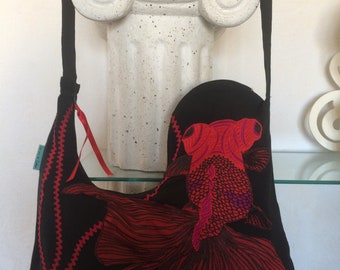 Bag shoulder bag painting(cloth) trained(formed) design black decorated with an embroidered(exaggerated) goldfish