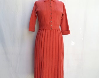 Vintage 1950's/Coral Wool Sweater and Skirt Set/50's Hand Loomed Wool Sweater Skirt Ensemble/Medium