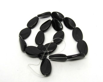 1 Twisted Oval Glass Bead Strand 20 x 12mm Black (B507i1)
