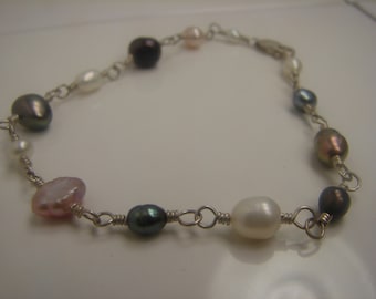 Sterling Silver Black and White Genuine Pearl Bracelet 316a