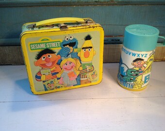 Vintage Sesame street lunch box metal 1979