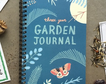 Garden Journal: Three Year Daily Planner Gardening Gift for Gardeners, Garden Book Garden Art Gift for Mom Gift Day Planner Gardener Gift