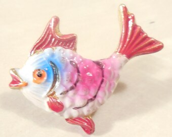 Cute Little Fishy Scatter Pin