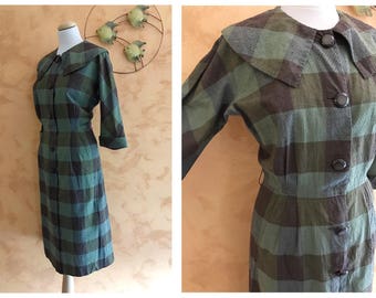 Vintage 1950s Green and Brown Plaid Print Cotton Dress - size S/M