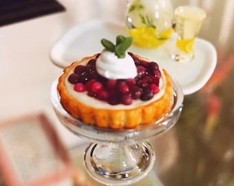 Miniature Burberry Pie,Miniature Fruit Cake,Miniature Bakery,Miniature Sweet,Dollhouse cake,Dolls and miniature,miniature jewelry