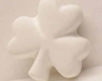 Ready To Paint, DIY Chalkware/Plaster, PlasterCraft Flat Back Small Shamrock Magnet #160